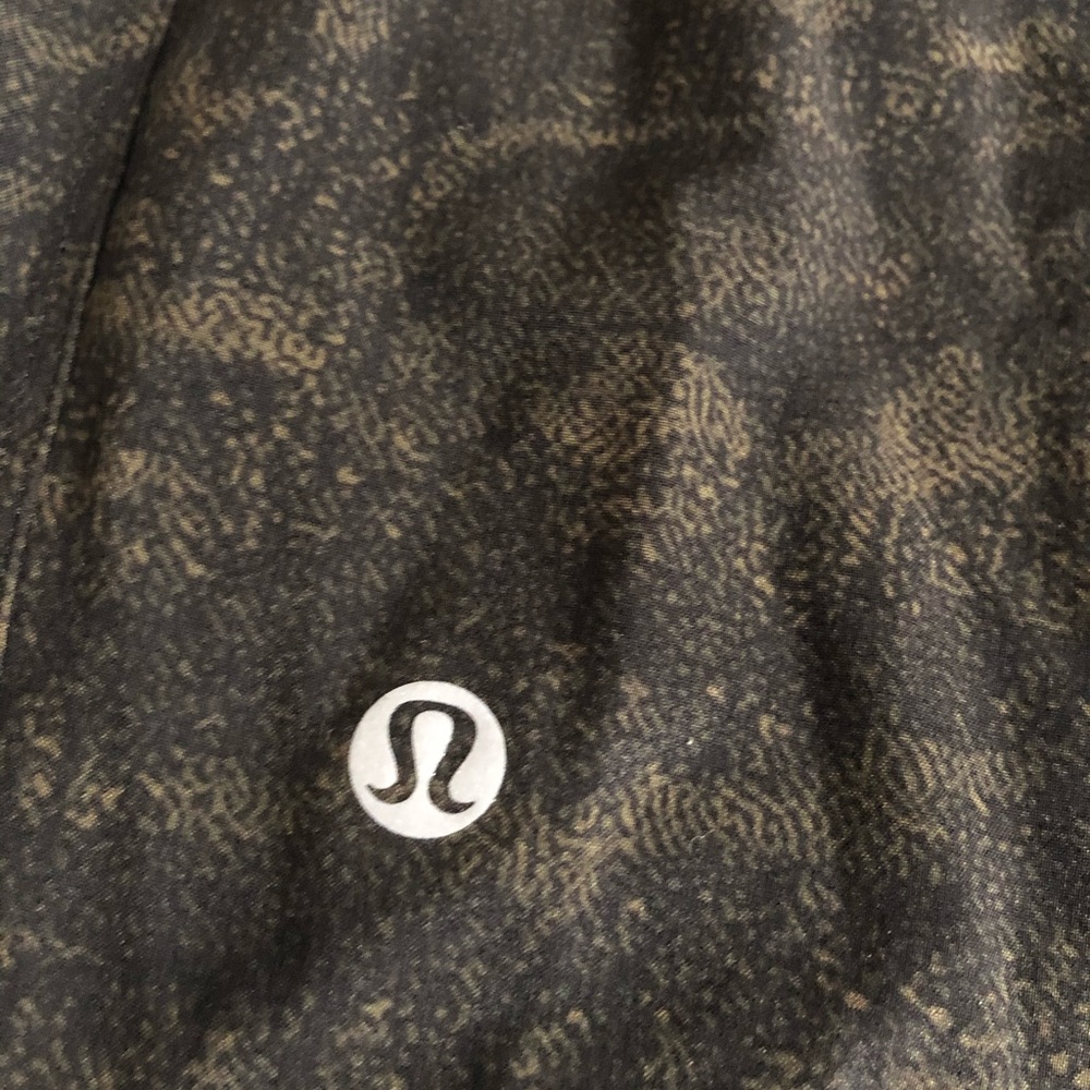 Lululemon The Short 9" M